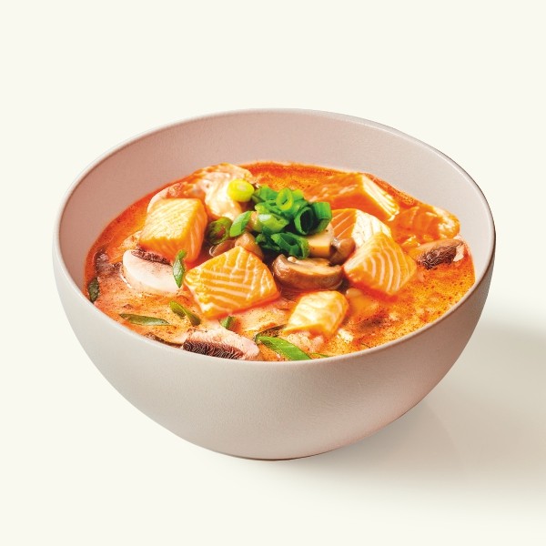 Суп Том Ям с лососем 